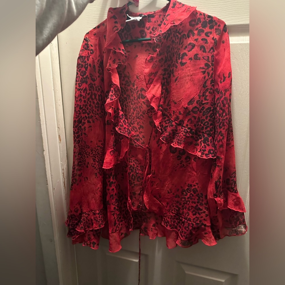 Cheetah leopard print flowy top